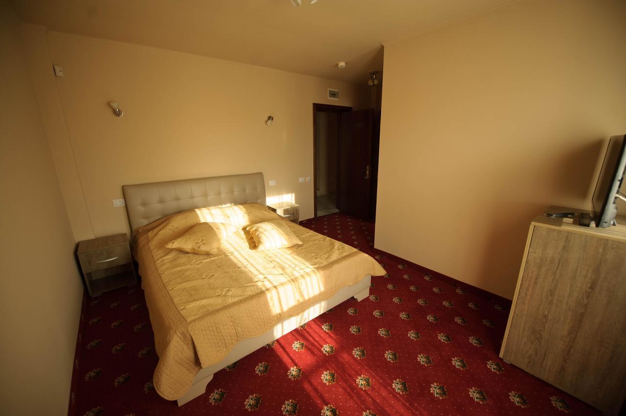 La Mare Darius Mihai Năvodari Extérieur photo