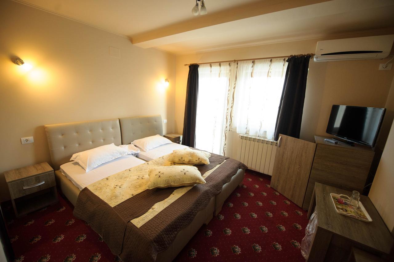 La Mare Darius Mihai Năvodari Extérieur photo