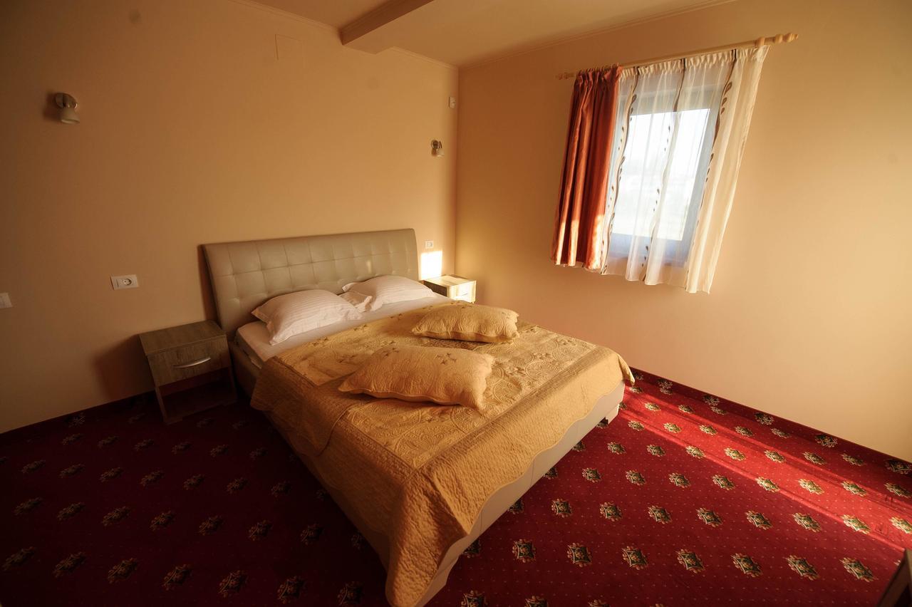 La Mare Darius Mihai Năvodari Extérieur photo